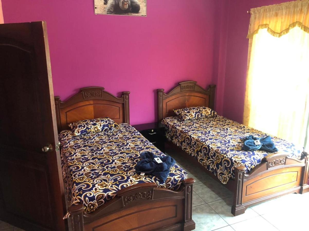 La Casa De Jeimy Hotel Puerto Baquerizo Moreno Bagian luar foto