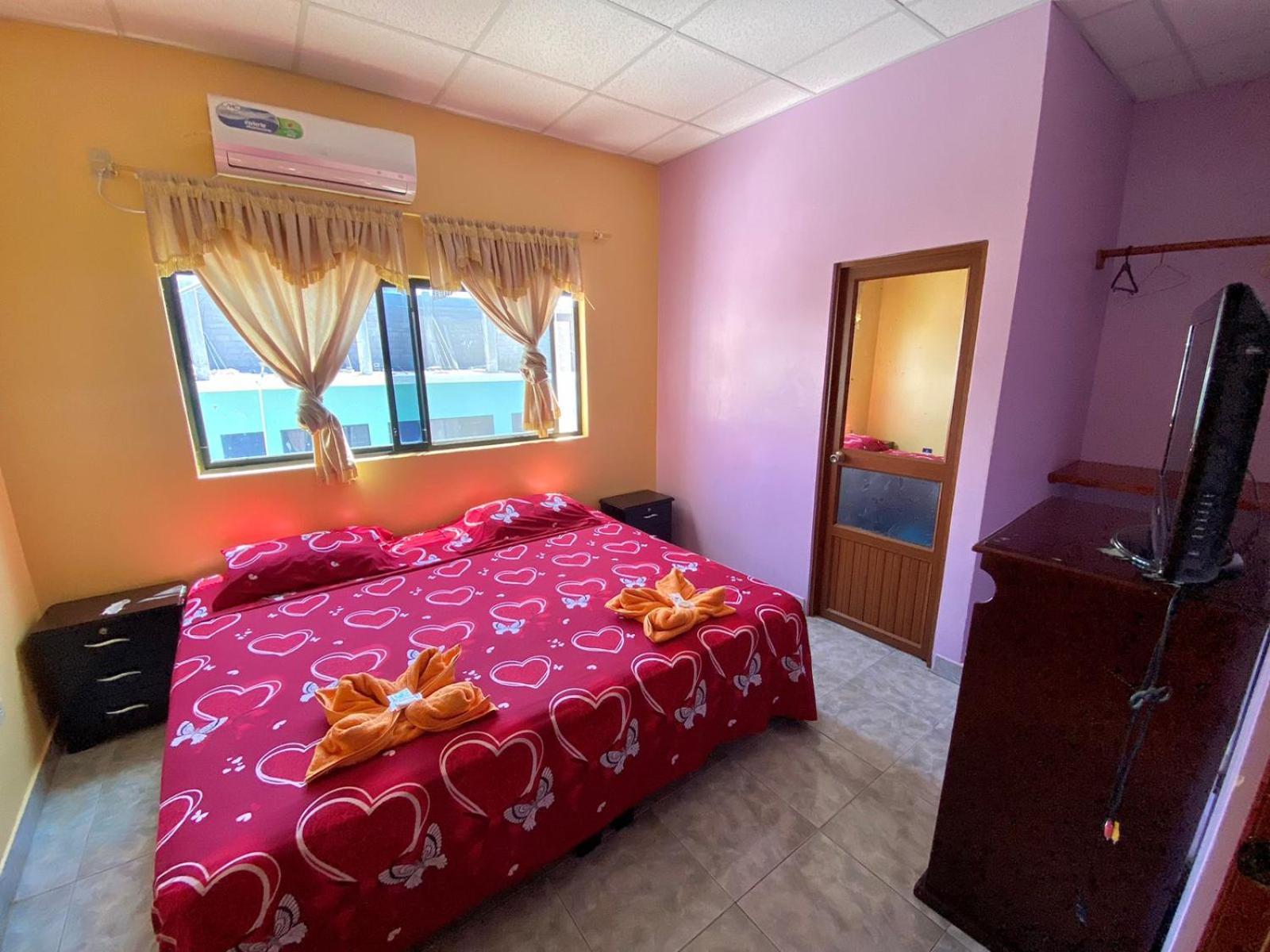 La Casa De Jeimy Hotel Puerto Baquerizo Moreno Bagian luar foto
