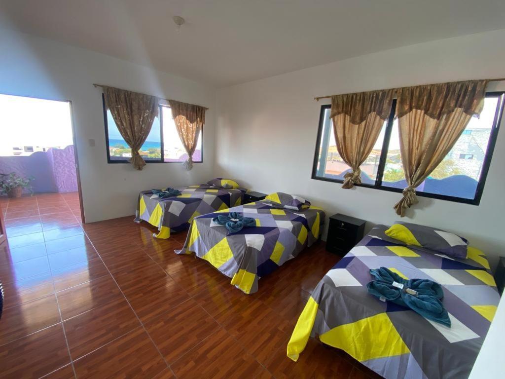 La Casa De Jeimy Hotel Puerto Baquerizo Moreno Bagian luar foto